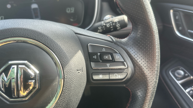 MG Hs 1.5 T-GDI Exclusive 5dr Petrol Hatchback